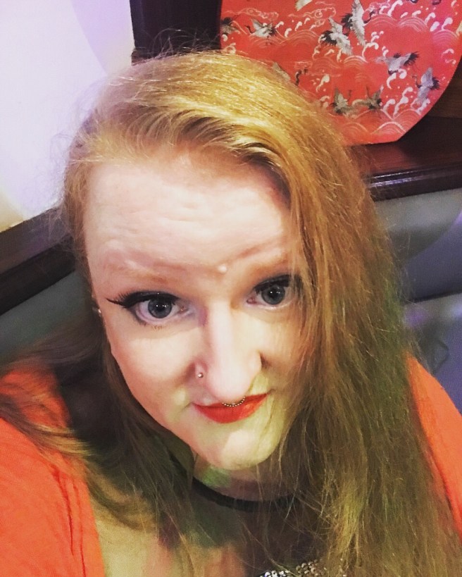 ly h Kerr, smokey eye