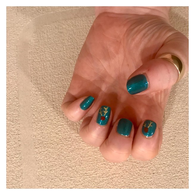 ly h Kerr Xmas nail art