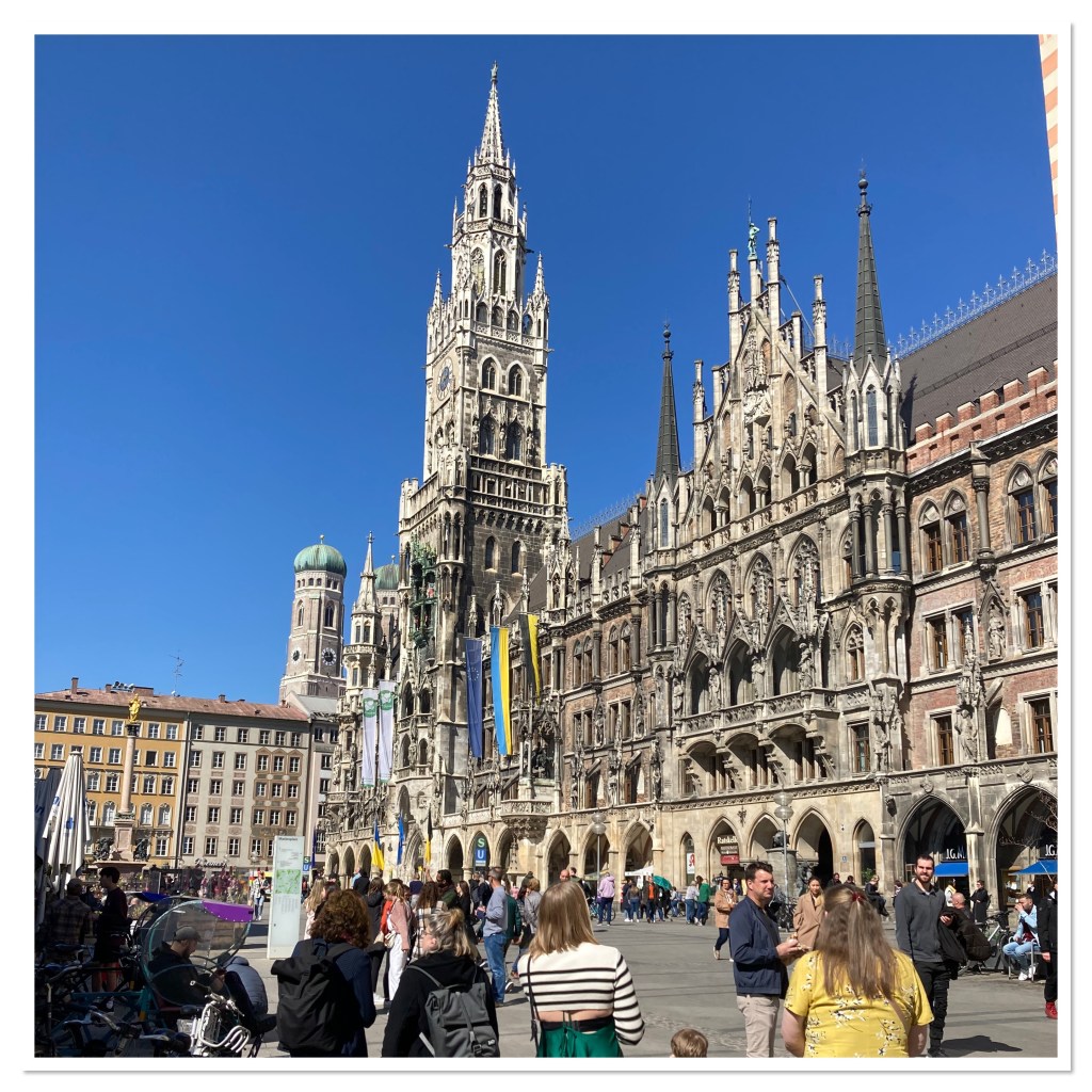 Munich old town hall and crowded square 